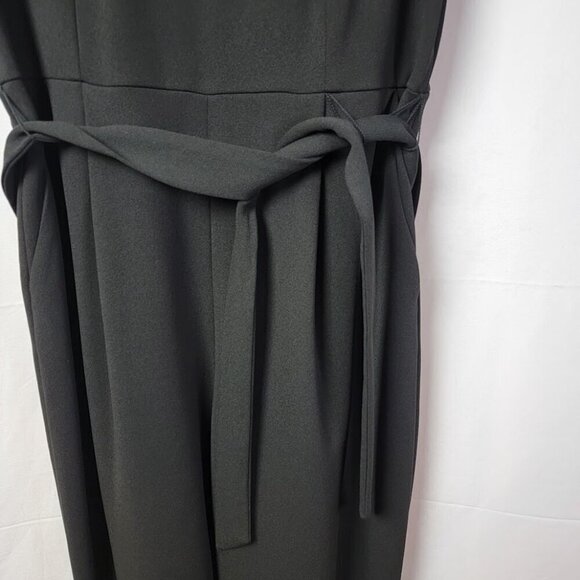 Calvin Klein Belted Cropped Jumpsuit - Like New Condition - Picture 5 of 12